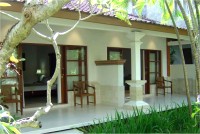 ブミ・アユ・バンガロー Bumi Ayu Bungalows