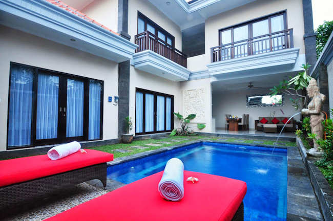 デ バラタ バリ ヴィラス スミニャック De Bharata Bali Villas Seminyak