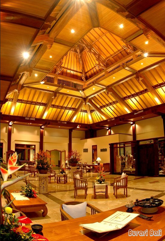 Kamandalu Resort 