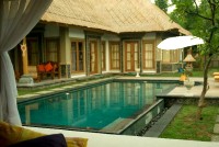 タマン･サリ･バリ･コテージ Taman Sari Bali Cottages