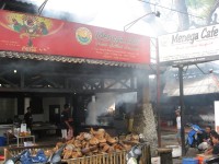 メネガ･カフェ Menega Cafe ジンバラン イカンバカール - バリ島お店情報 - ぶらりバリ島