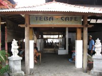 テバ･カフェ TEBA CAFE ジンバラン イカンバカール - バリ島お店情報 - ぶらりバリ島