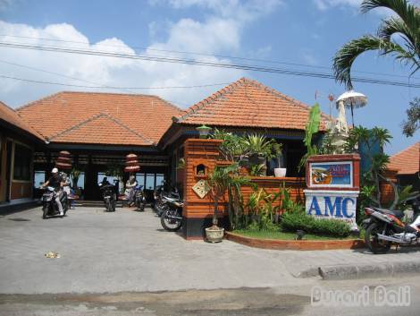 AMC ブンブ･バリ AMC BUMBU BALI ジンバラン イカンバカール - バリ島お店情報 - ぶらりバリ島