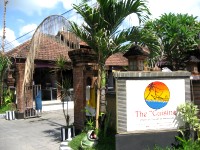 ザ･クズィン The Cuisine ジンバラン イカンバカール - バリ島お店情報 - ぶらりバリ島