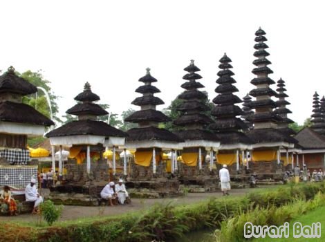 タマンアユン寺院 Pura Taman Ayun