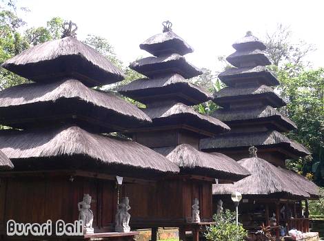バトゥ カウ寺院 Pura Luhur Batukau