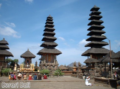 ウルン ダヌ バトゥール寺院 Pura Ulun Danu Batur