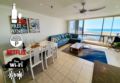 2BR EPIC Beachfront Views PoolGymWifiWineSpa ホテルの詳細