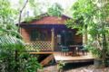 Crater Lakes Rainforest Cottages ホテルの詳細