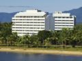 Holiday Inn Cairns Harbourside ホテルの詳細