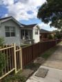 Hurstville granny flat with big yard ホテルの詳細