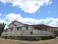 Lee Farmstay Cottages ホテルの詳細