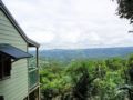Maleny Luxury Cottages ホテルの詳細