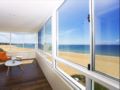 Spectacular Apartment on Collaroy Beach - COLRY ホテルの詳細