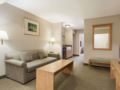 Days Inn & Suites by Wyndham Thunder Bay ホテルの詳細