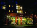 Sunset Inn and Suites ホテルの詳細