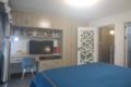 Simple two-bedroom apartment near the airport ホテルの詳細