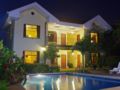 Hotel Robledal ホテルの詳細