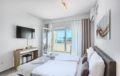Beach apartment with lovely ocean view ホテルの詳細