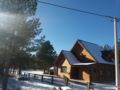 Beautiful wooden house, surrounded by nature ホテルの詳細