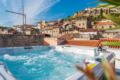 Exclusive Villa Planita with rooftop jacuzzi ホテルの詳細