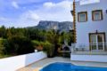 Large Villa in Catalkoy with Mountain & Sea Views ホテルの詳細