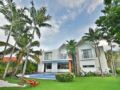 Luxury Villa Melody - Cocotal Golf Course ホテルの詳細