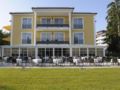 Hotel Schweizer Hof Thermal und Vital Resort ホテルの詳細