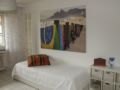 Tolstov-Hotels Big Room Apartment ホテルの詳細