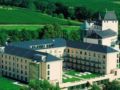 Victor's Residenz-Hotel Schloss Berg ホテルの詳細