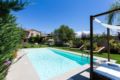 Beautiful Villa with Garden, 38sqm Pool and BBQ ホテルの詳細