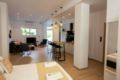 Modern 2bed 2bath Loft in Acropolis area ホテルの詳細