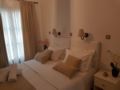 Santorini Family Apartments ホテルの詳細