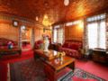 Comfy Royal Dandoo Palace â“ Houseboat ホテルの詳細