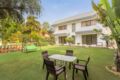 5-BR farmhouse in Sainik Farms/72149 ホテルの詳細