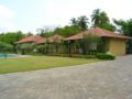 Hotel Riverside Resort and Spa Kumbakonam ホテルの詳細