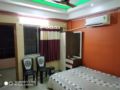 Nabadwip Poddar Homestay 2BHK (service flat) ホテルの詳細