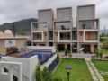 New green country side pool home in Lonavala- 3bhk ホテルの詳細