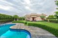 Opulent 2-bedroom farmhouse with a pool/71264 ホテルの詳細