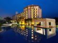 Ramada Plaza JHV Hotel ホテルの詳細