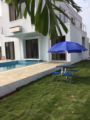 WH1 3 Bhk AC bungalow with Swimming pool ホテルの詳細
