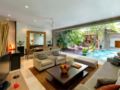 2BR Villa with Privat Pool & Breakfast SEMINYAK ホテルの詳細