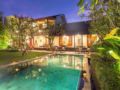 3 BDR Villa Balidamai Close to Seminyak ホテルの詳細