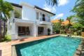 3BDR cozy villas in seminyak close to beach ホテルの詳細