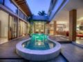 4 BDR Villa Deyoya Seminyak Area ホテルの詳細