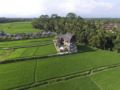 4 Bedroom Rice field villa Ubud ホテルの詳細