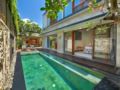 5 BDR Villa Lacasa at Legian Beach ホテルの詳細