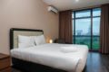 Comfy 1BR Veranda Residence Puri By Travelio ホテルの詳細