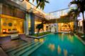 Exclusive Villas Complex, 7 BR, Seminyak w/ staff ホテルの詳細