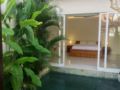 Griya Kakilima X Bamboo Luxury Villa ホテルの詳細
